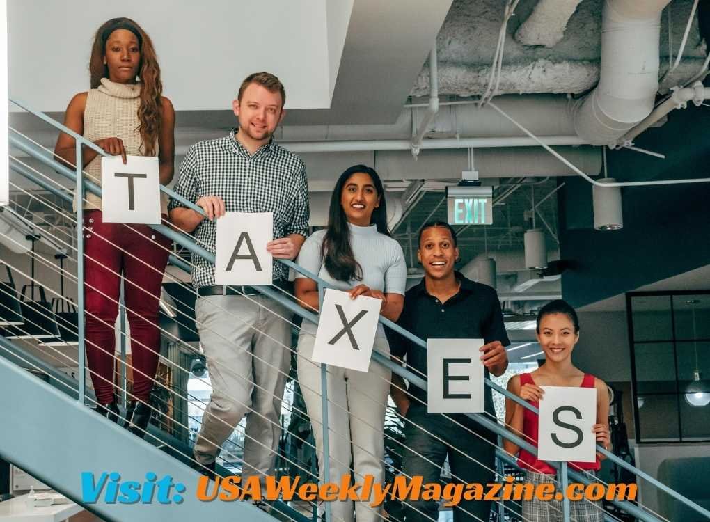 People holding cards displaying information about county of San Francisco property tax